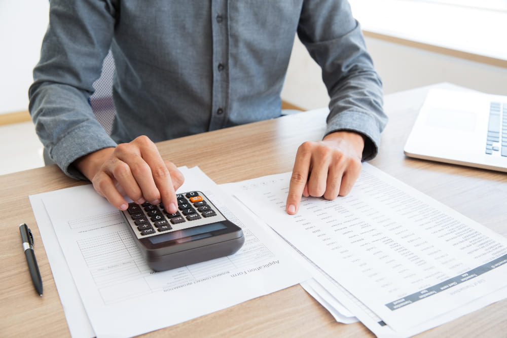 button bookkeeper calculating white calculator1